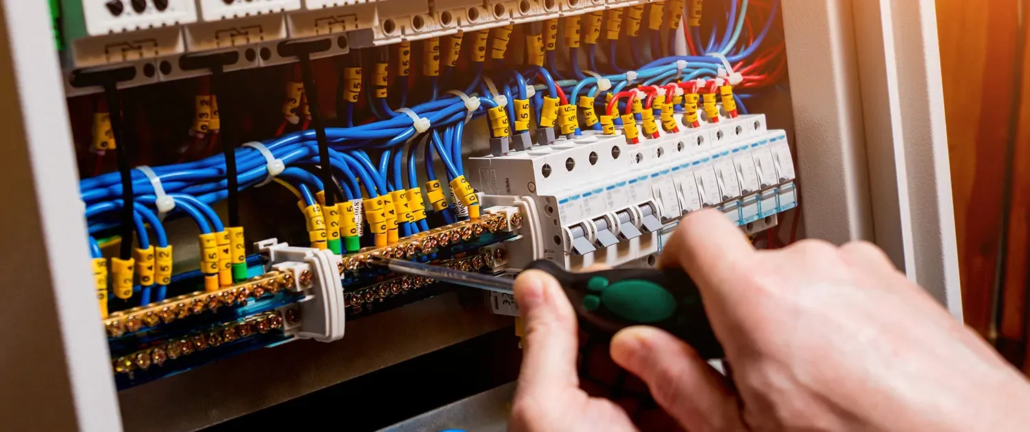 Instalacje elektryczne